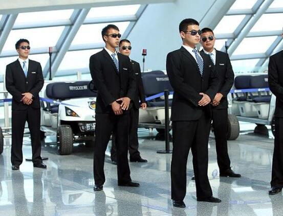 私人保鏢為何發(fā)展如此迅速，襄陽獵鷹保安告訴您？